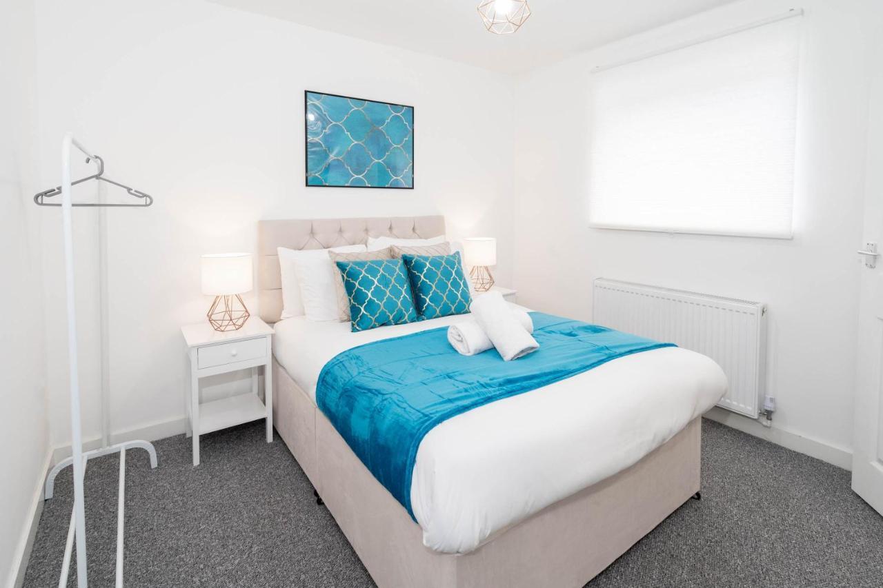 Two Bedroom Apartment - En Suites - Smart Tv'S - Wifi - Netflix - Bearwood Birmingham Exterior foto