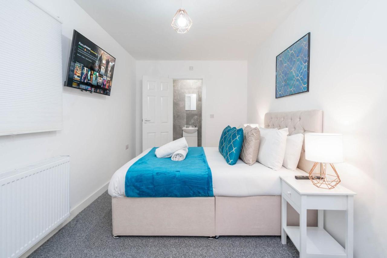 Two Bedroom Apartment - En Suites - Smart Tv'S - Wifi - Netflix - Bearwood Birmingham Exterior foto