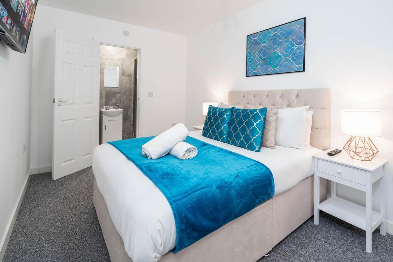 Two Bedroom Apartment - En Suites - Smart Tv'S - Wifi - Netflix - Bearwood Birmingham Exterior foto